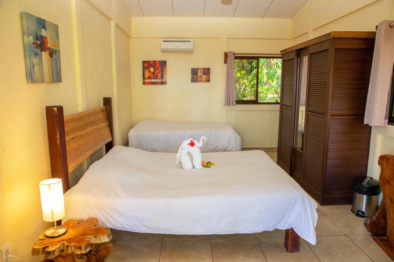 Jungle Lodge At Wild Sun Rescue Center Cabuya  Exterior photo